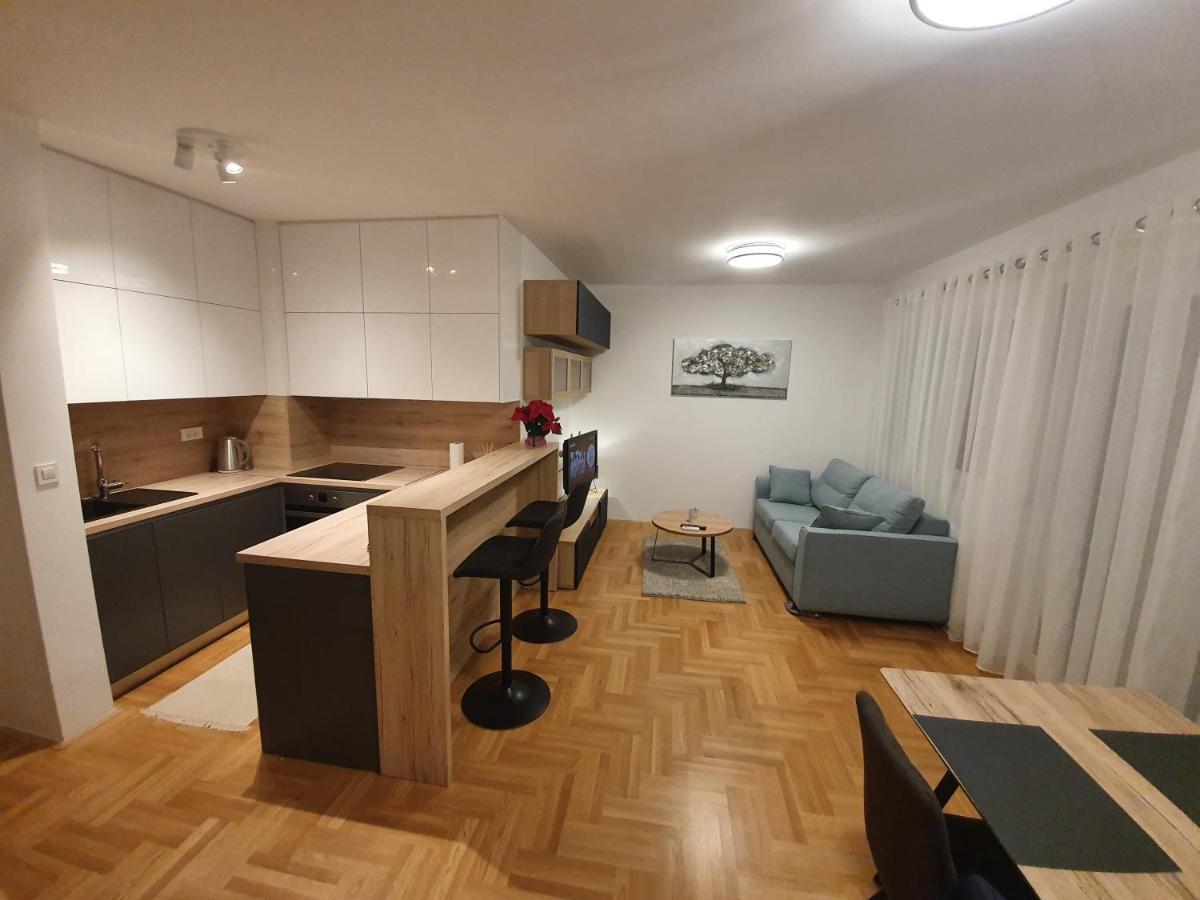 Luka * Zagreb
